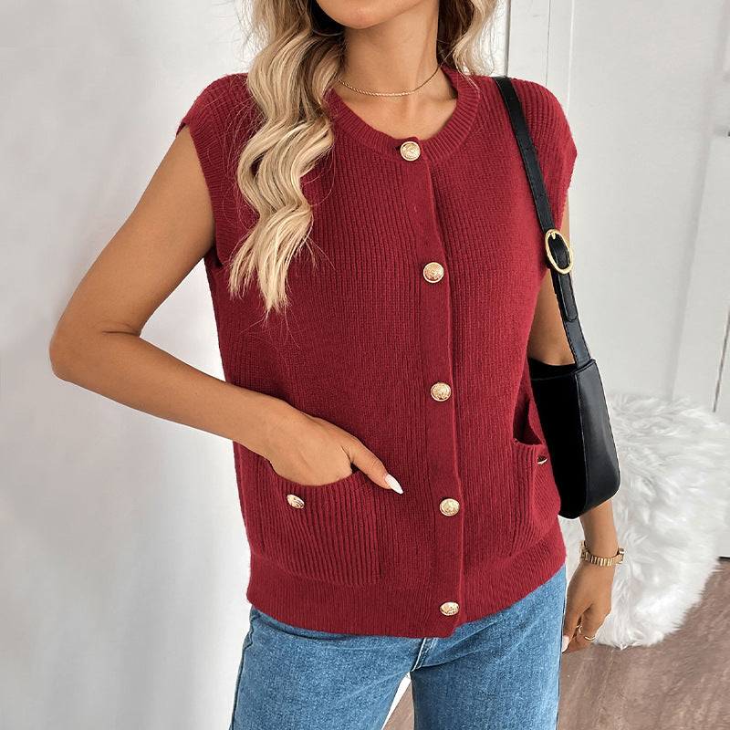 Laviney Sleeveless Knit Top with Button Details